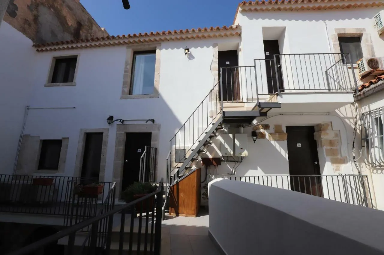 فندق مبيت وإفطار سيراكوزا Italiana Resort Atrio